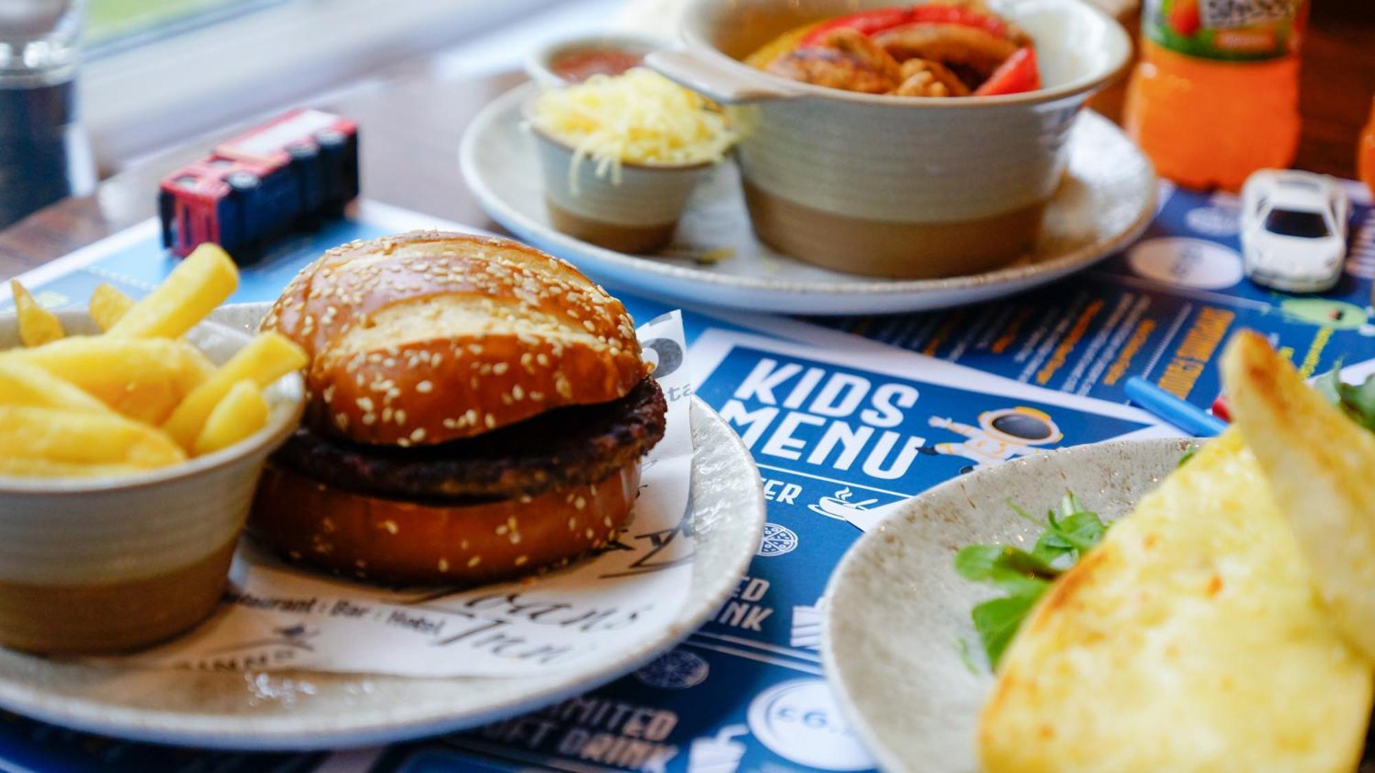 The Loans Inn ทรูน ภายนอก รูปภาพ